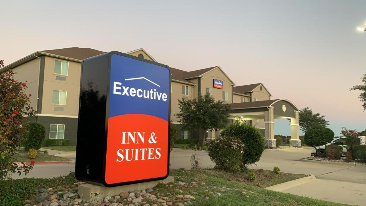 Executive Inn & Suites Marlin Ngoại thất bức ảnh