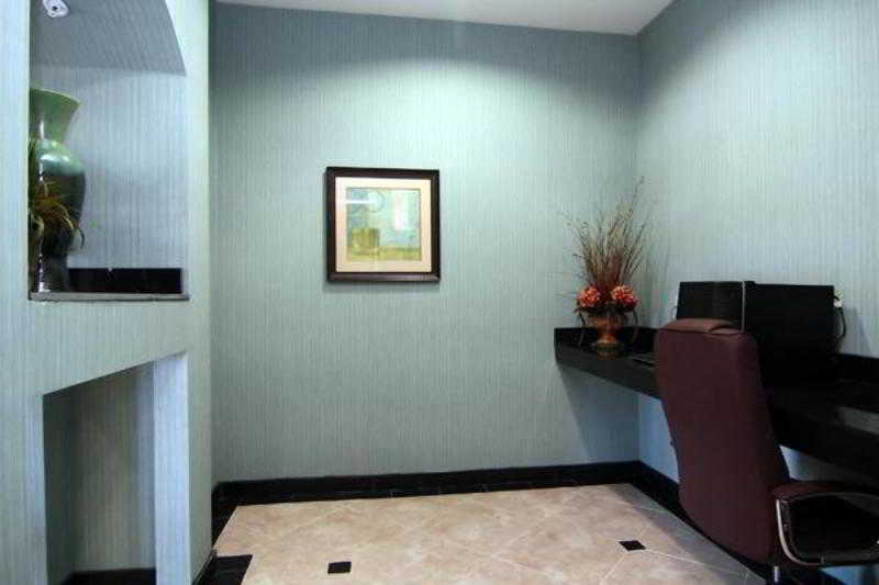 Executive Inn & Suites Marlin Ngoại thất bức ảnh